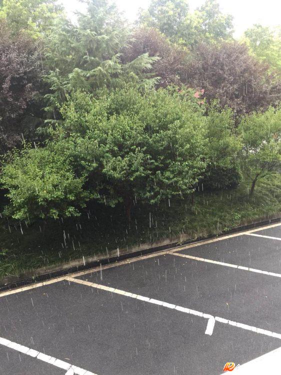 華容人工降雨10枚火箭彈上天一場及時雨落地