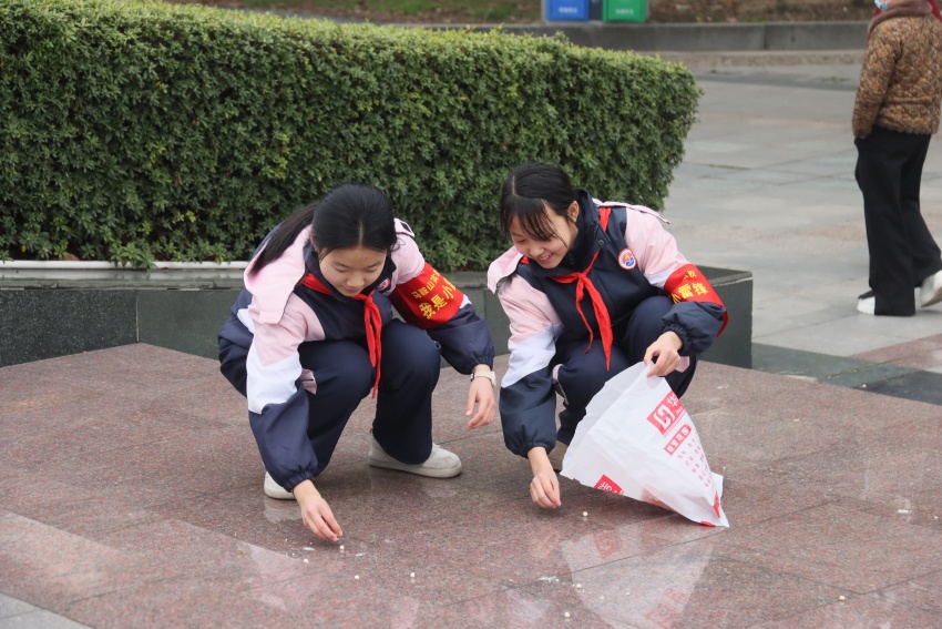 ���桱���ഫ ���̡�����԰��������ɽʵ��ѧУ...